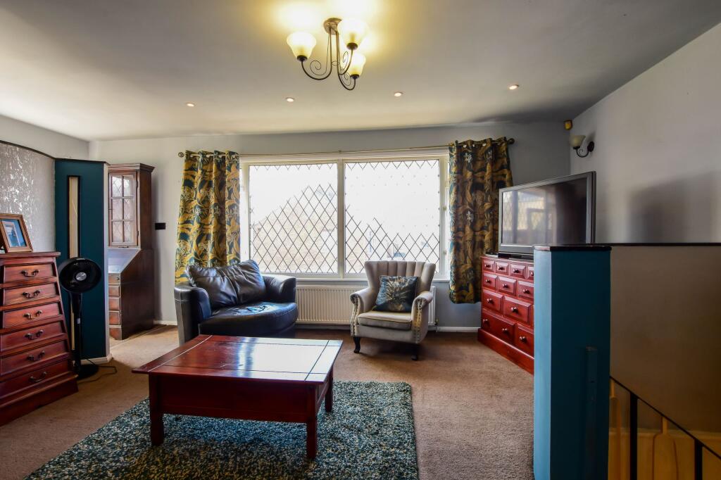 House in Nottingham - View 4