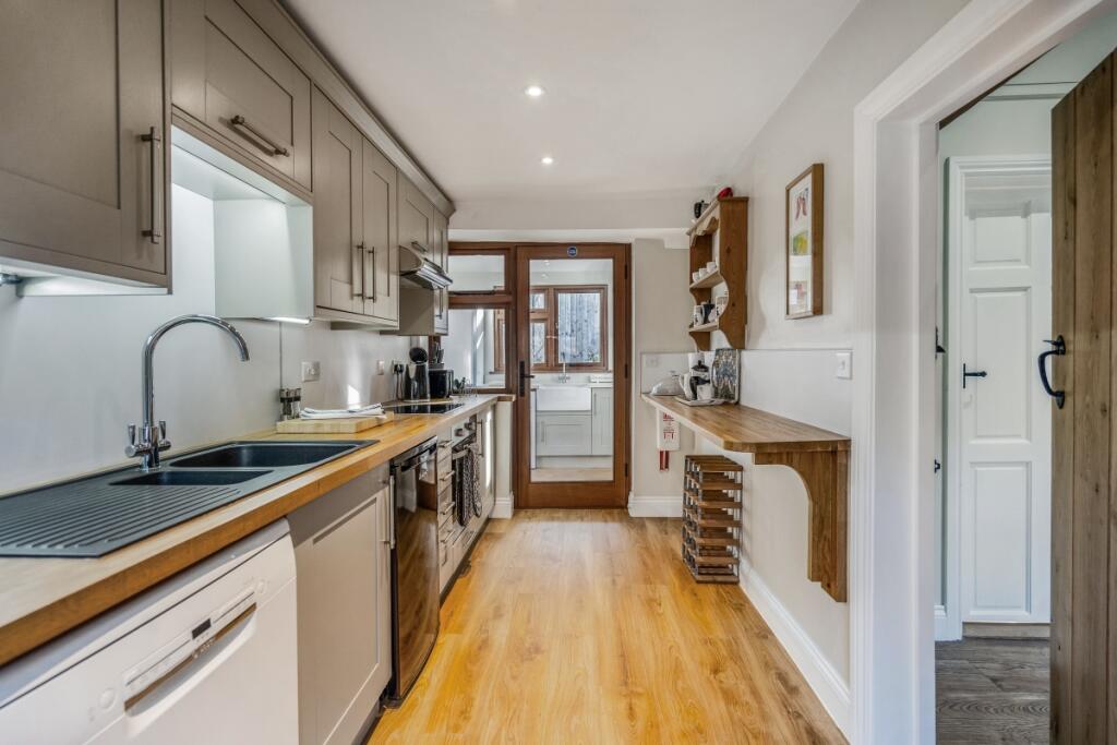 House in Redhill - View 2