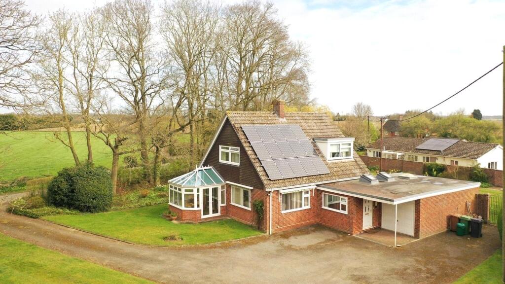 Main image of property: The Green, Wicklewood, Wymondham, Norfolk, NR18