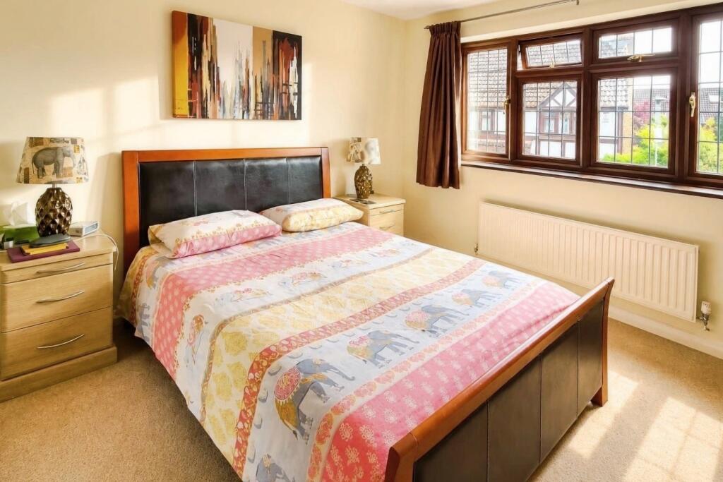House in Sandhurst, College Town - More