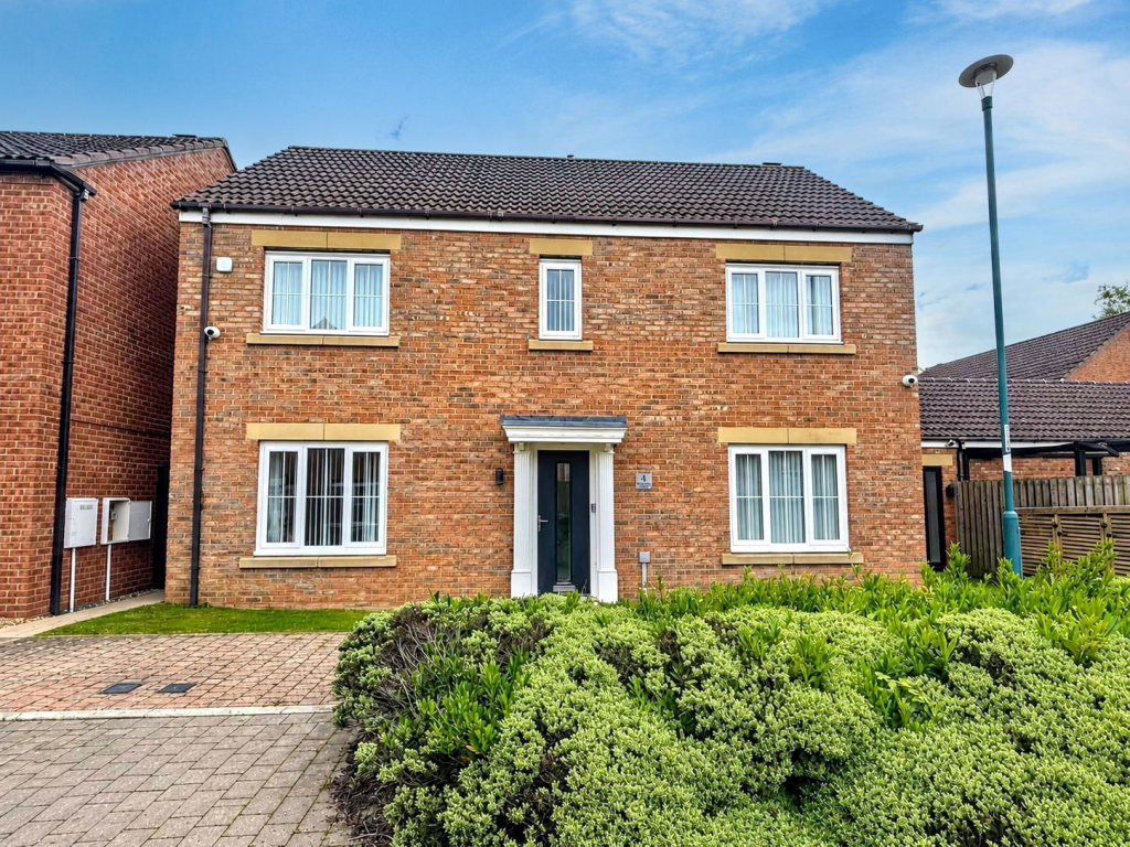 Main image of property: Red Rose Close, Darlington, Durham, DL2 2FP