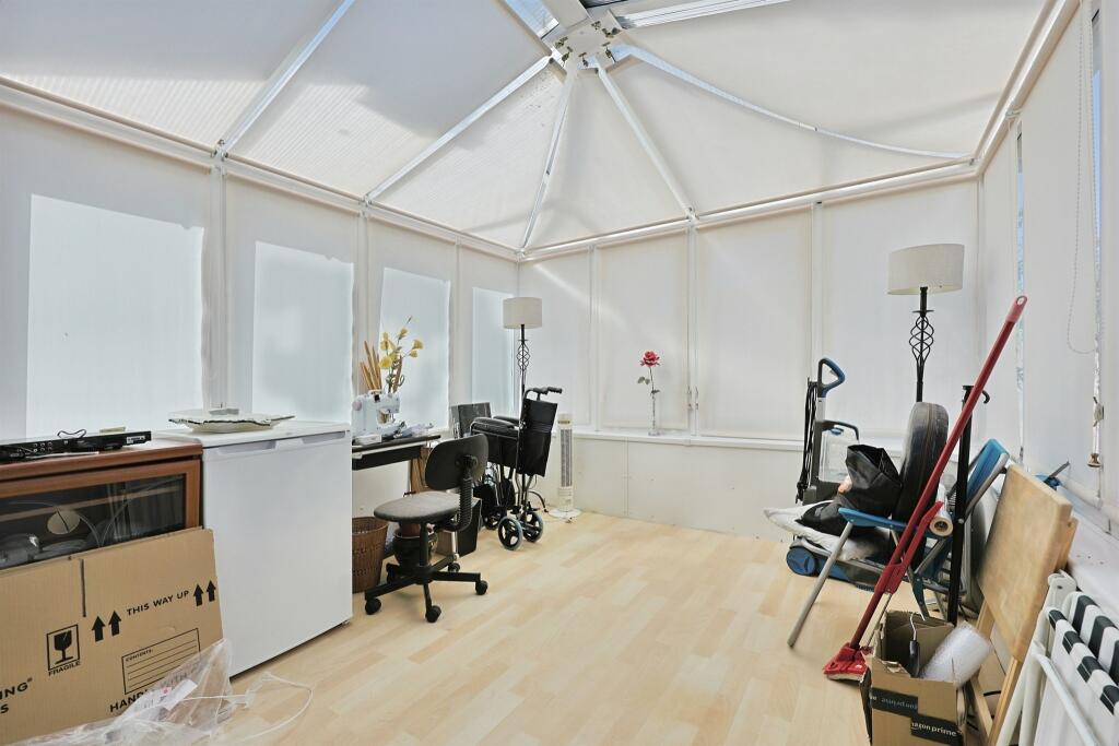 Oakleigh Drive, Swaffham - More