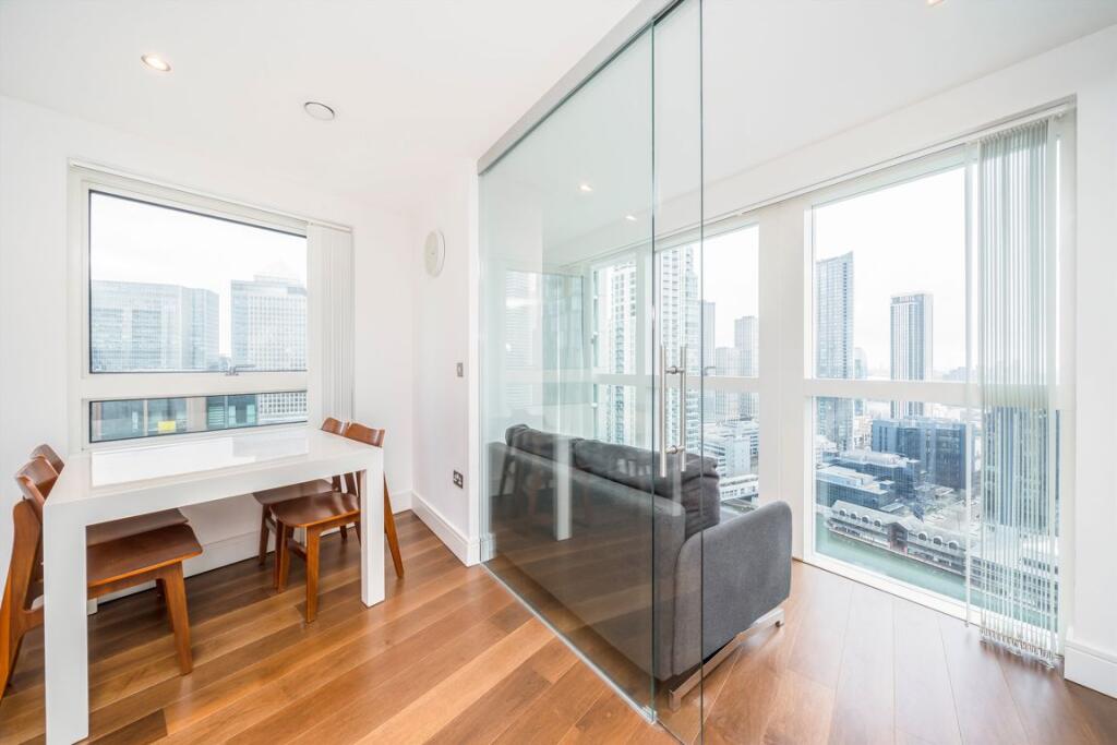 Main image of property: Lincoln Plaza, Canary Wharf