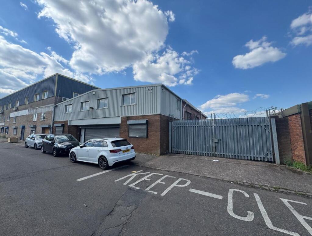 Additional image 3 of 15A Buttress Way, Smethwick, West Midlands, B66 3DL