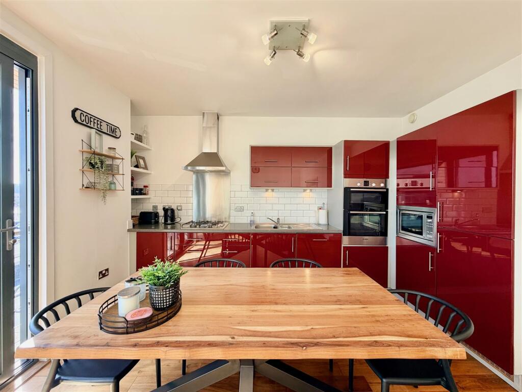 House in Plymouth, Stonehouse - View 5