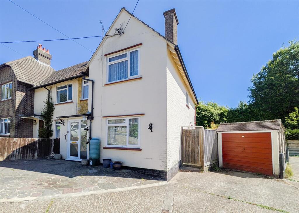 Main image of property: Hempstead Gardens, Uckfield, TN22 1ED