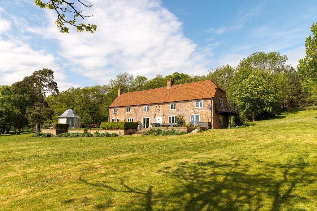 Main image of property: Long Lane, Shaw, Newbury, Berkshire RG14
