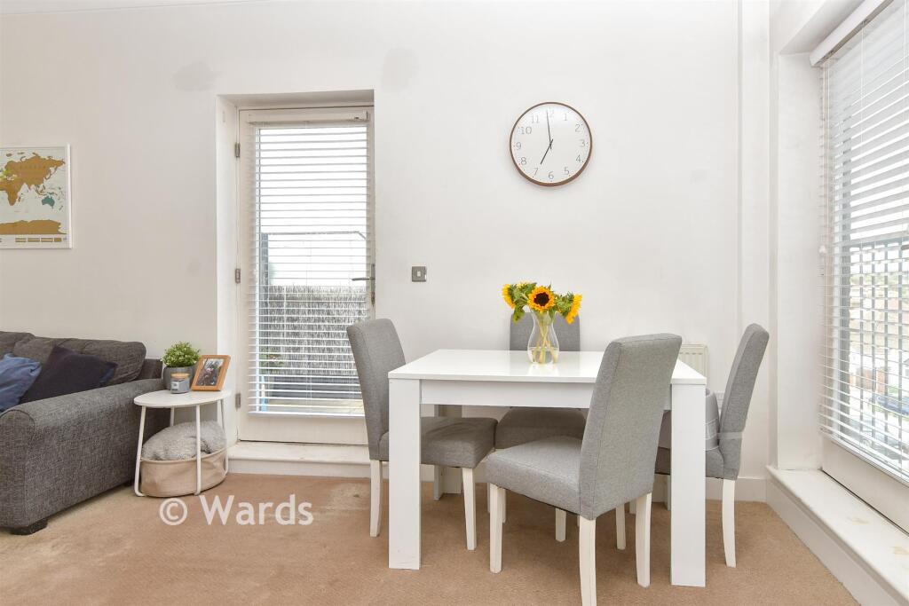 Apartment in London - View 3