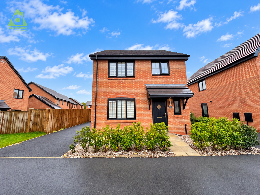 3-bed detached on Landhey Drive, Westhoughton, BL5 3FY, £379,995