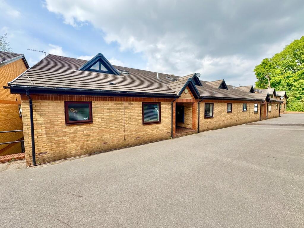 Main image of property: South East Road, Sholing, Southampton, Hampshire, SO19
