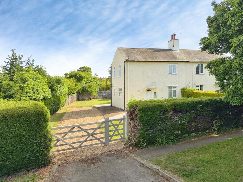 Main image of property: Peterborough Road, Ailsworth, Peterborough