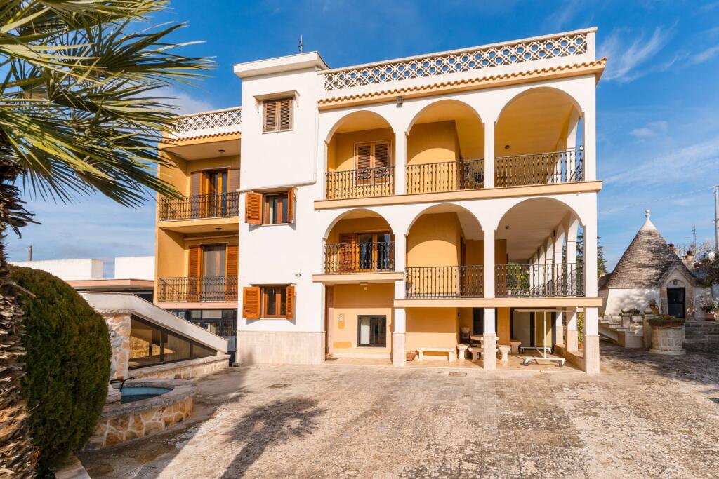 Main image of property: Apulia, Bari, Noci