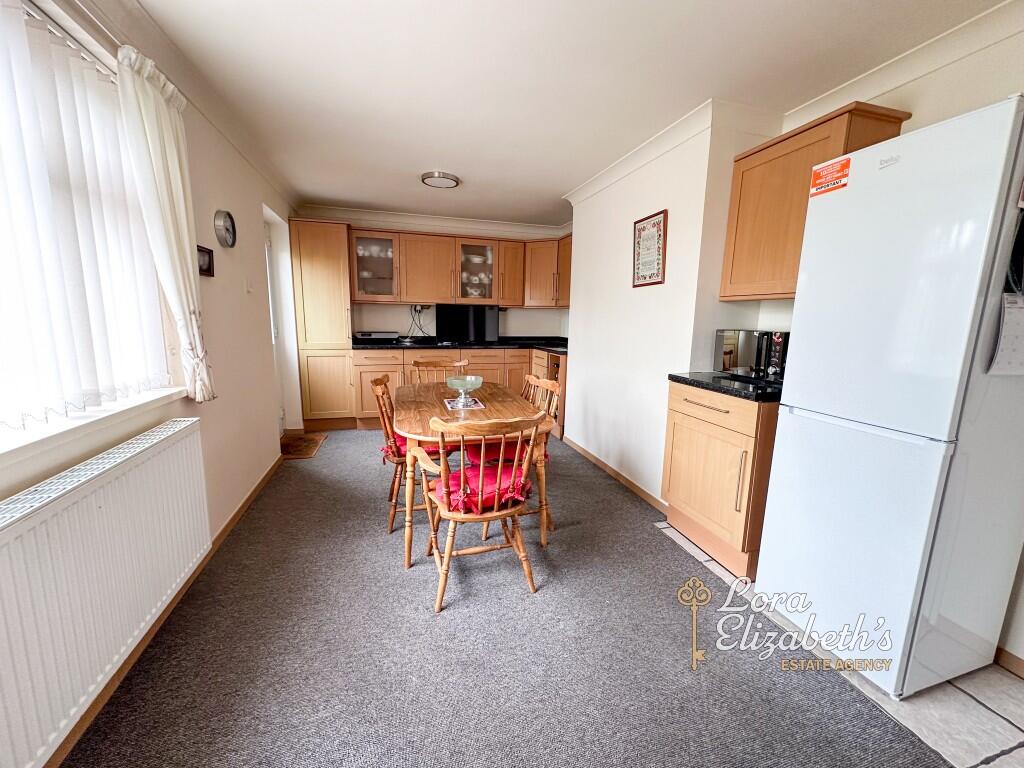 Laxton Drive, Meden Vale, NG20 - View 5