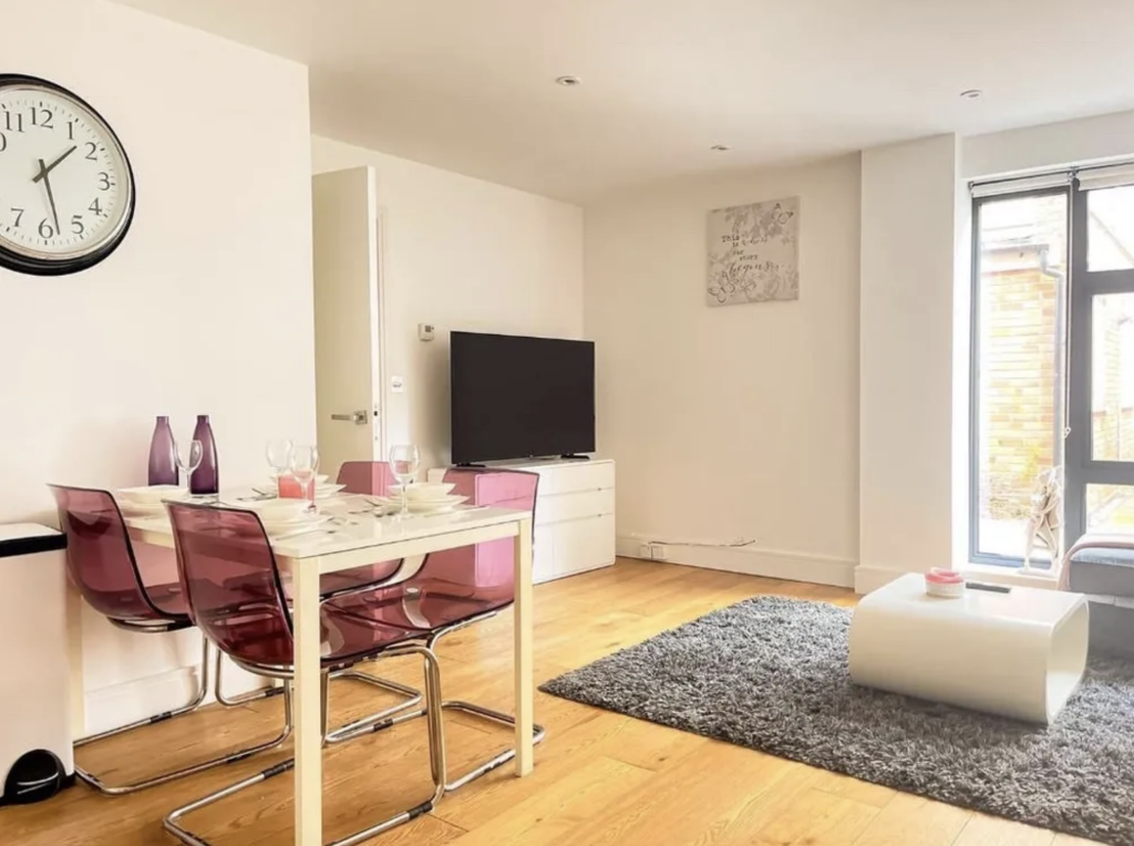 House in London, Hornsey - More