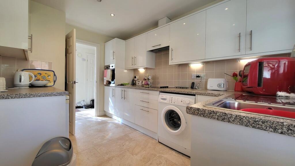 Benyon Grove, Orton Malborne, Peterborough, PE2 photo 2