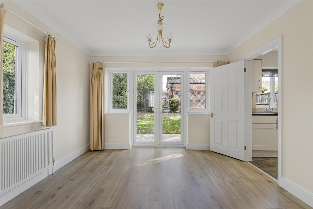 House in St Albans, Milehouse - More