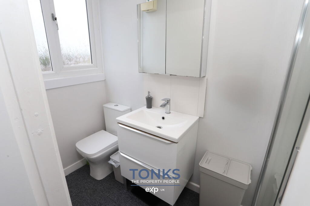 Additional image 24 of Unique one-of-a-kind home offering amazing space – Merton Close, Oldbury, B68 8NG