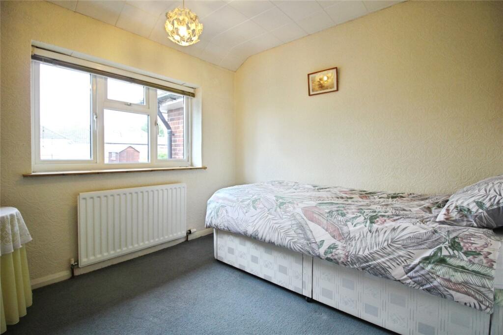 Fairford Road, Tilehurst, Reading, RG31 – další