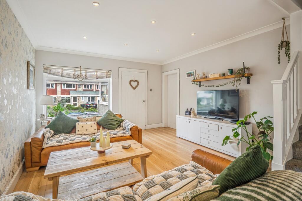 House in Glasgow, Stirling - More