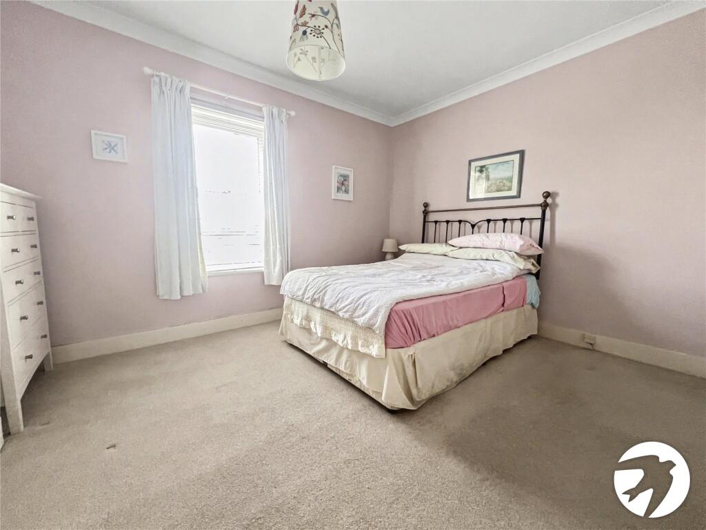 House in Cliffe, West Street - View 5