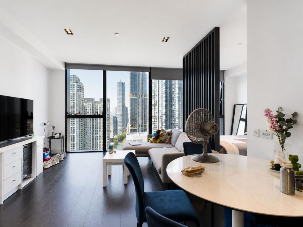 Studio flat for rent