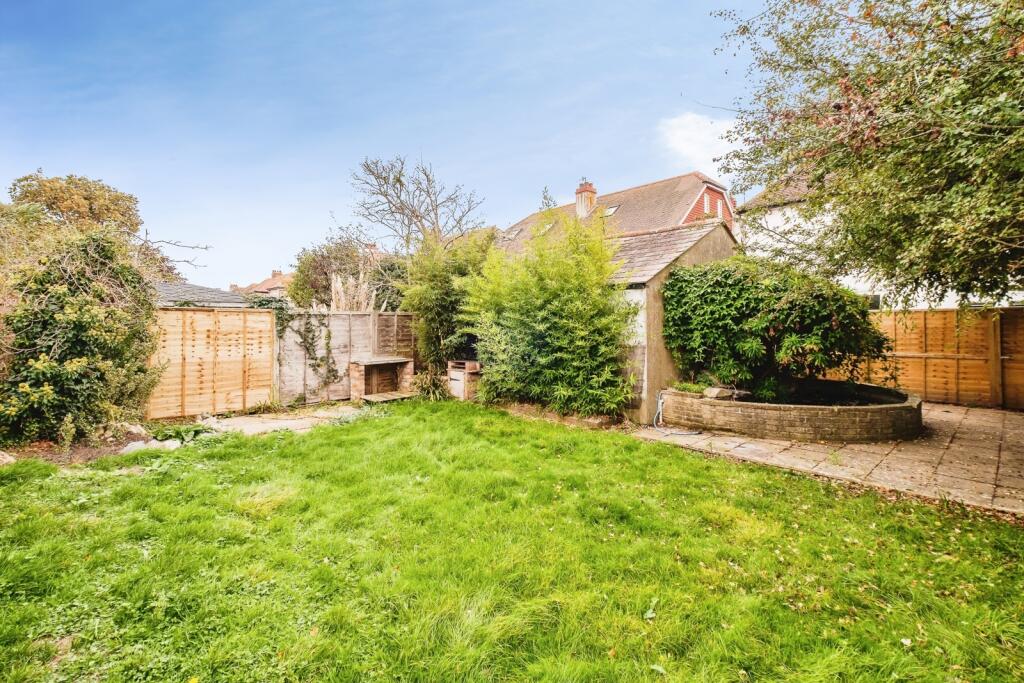 Apartment in Worthing, West Sussex - View 4