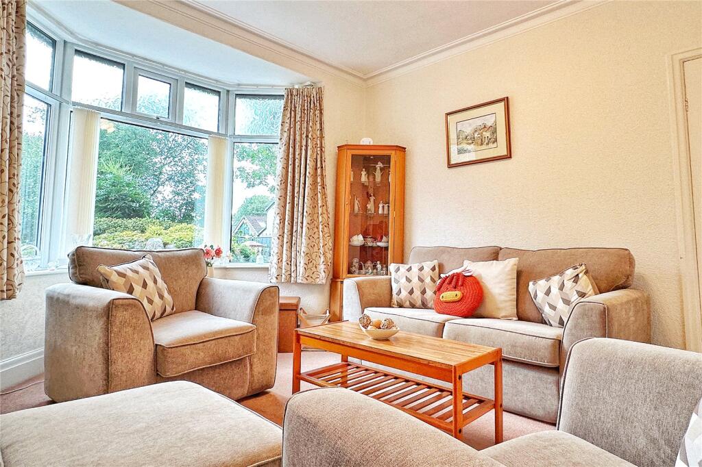 House in Oldham - View 4