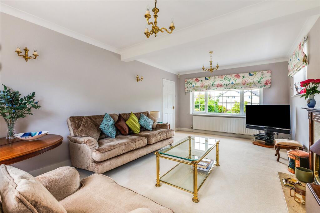 Hillcourt Road, Cheltenham, Gloucestershire, GL52 photo 4