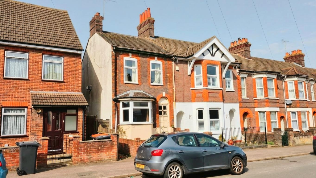 House in Luton