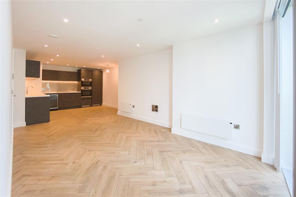 Apartment in Manchester, City Centre - View 5