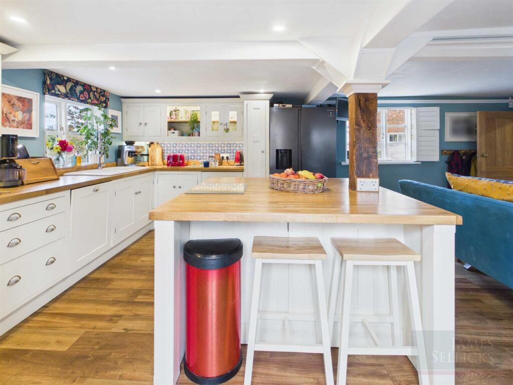 Home Farm Cottage, Husbands Bosworth - View 4