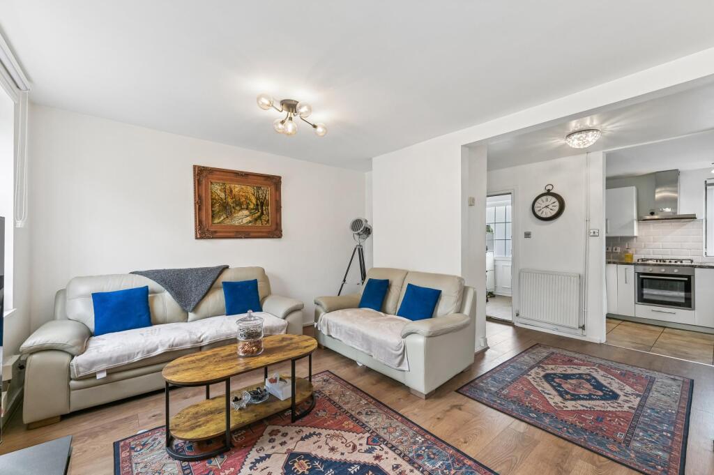 Apartment in Twickenham - View 4