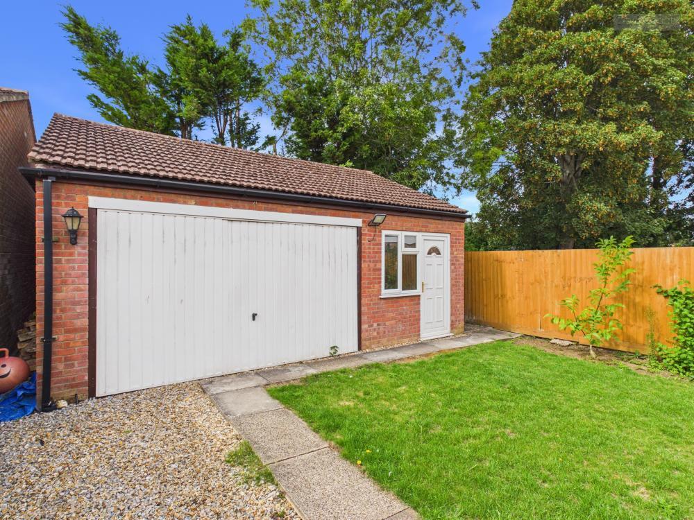 House in Peterborough - View 2