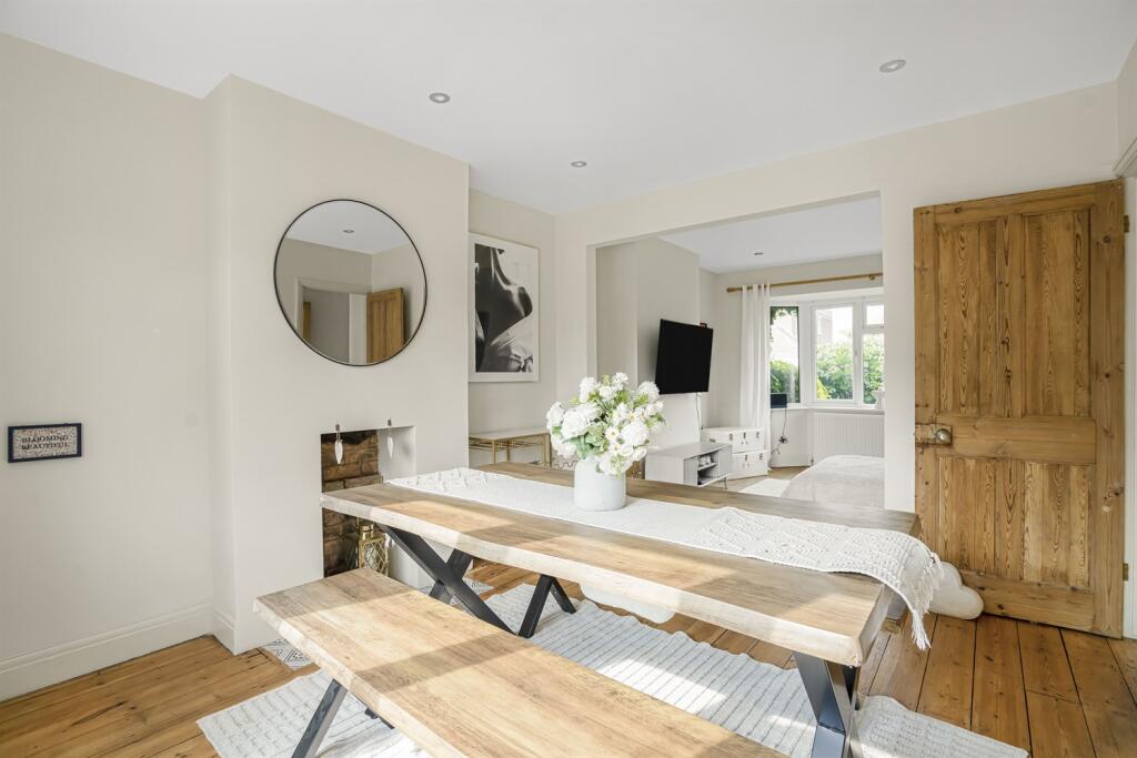 House in Marlow, Buckinghamshire - View 5