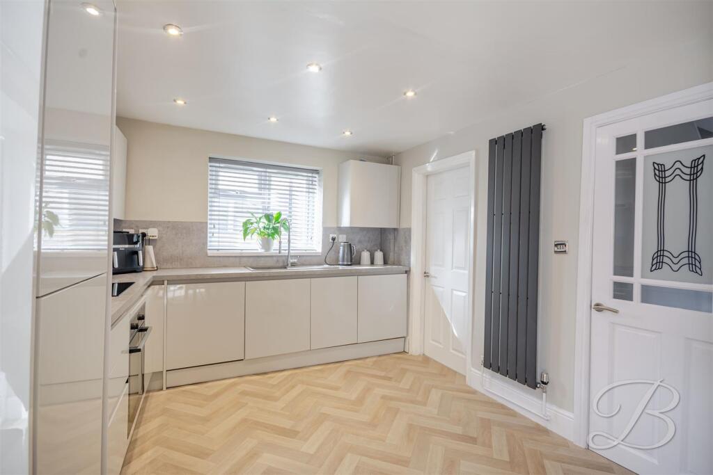 House in Bolsover, Carr Vale, Old Bolsover - View 5