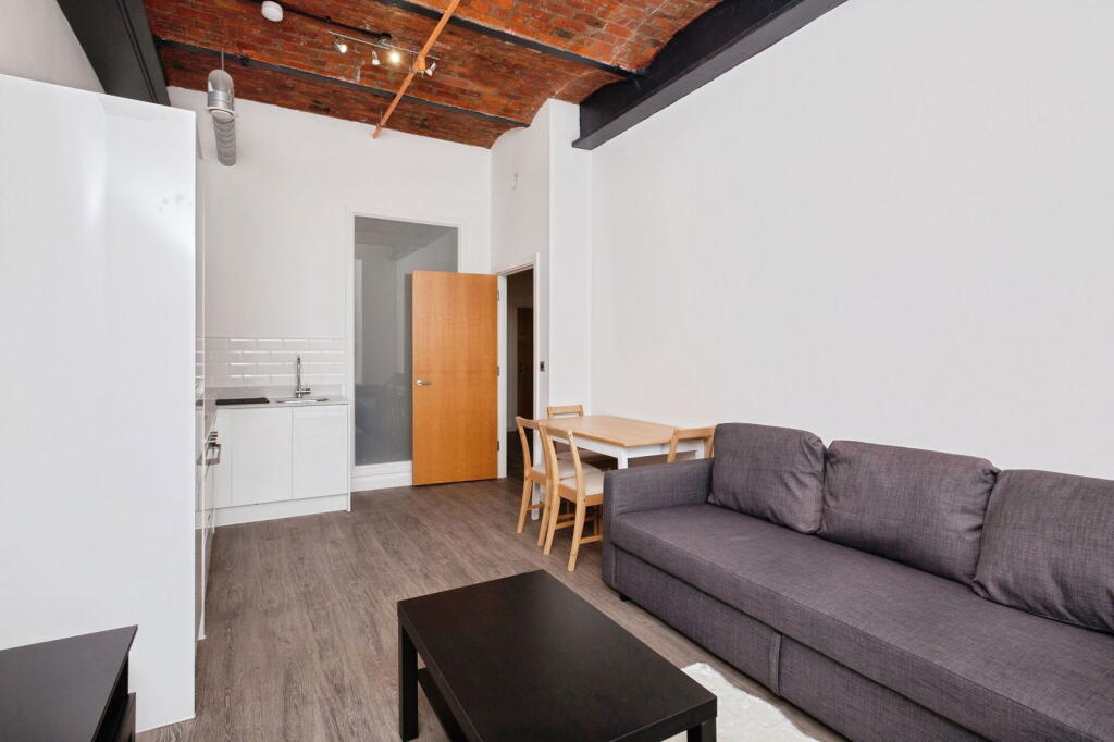 Main image of property: Spinning Mill, Lower Vickers Street, Manchester, M40