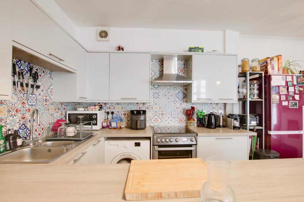 House in Fareham, West End - View 4