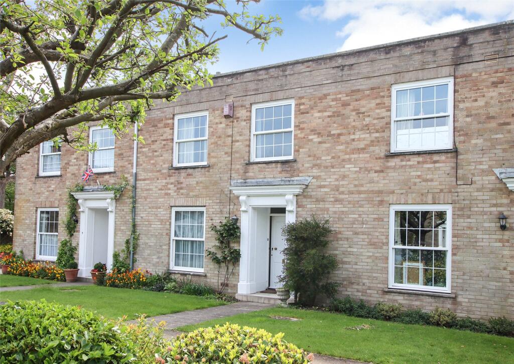 3-bed terraced on Courtenay Place, Lymington, Hampshire, SO41, £499,950