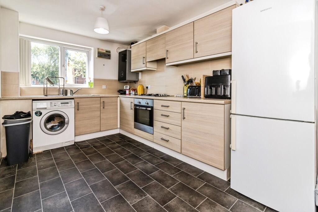 Sparrow Street, Manchester, M13 photo 3