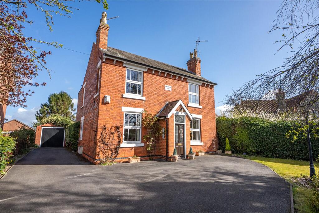 Main image of property: Lower Kirklington Road, Southwell, Nottinghamshire, NG25