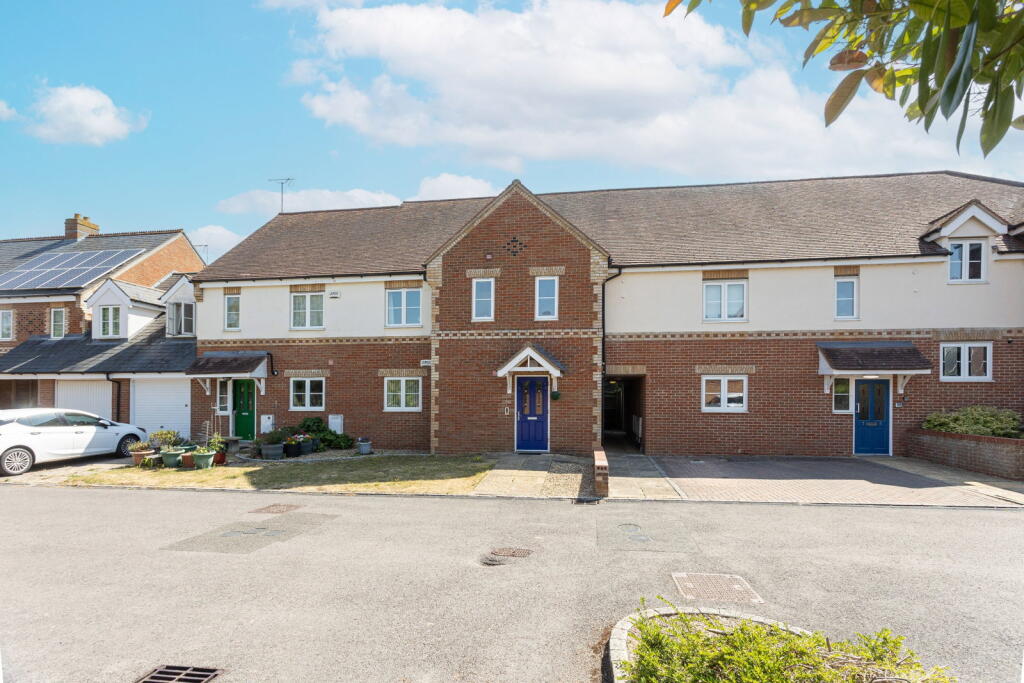 Main image of property: Beehive Close, Cholsey, Wallingford, OX10 9BF