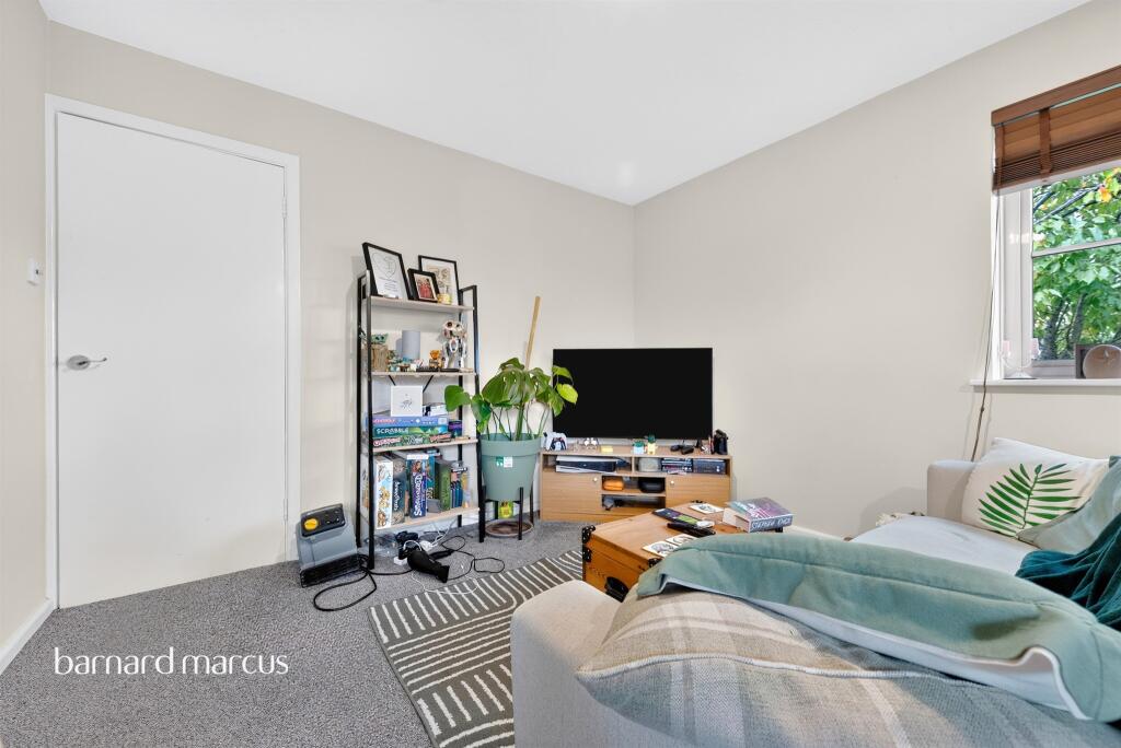 Apartment in London - View 3