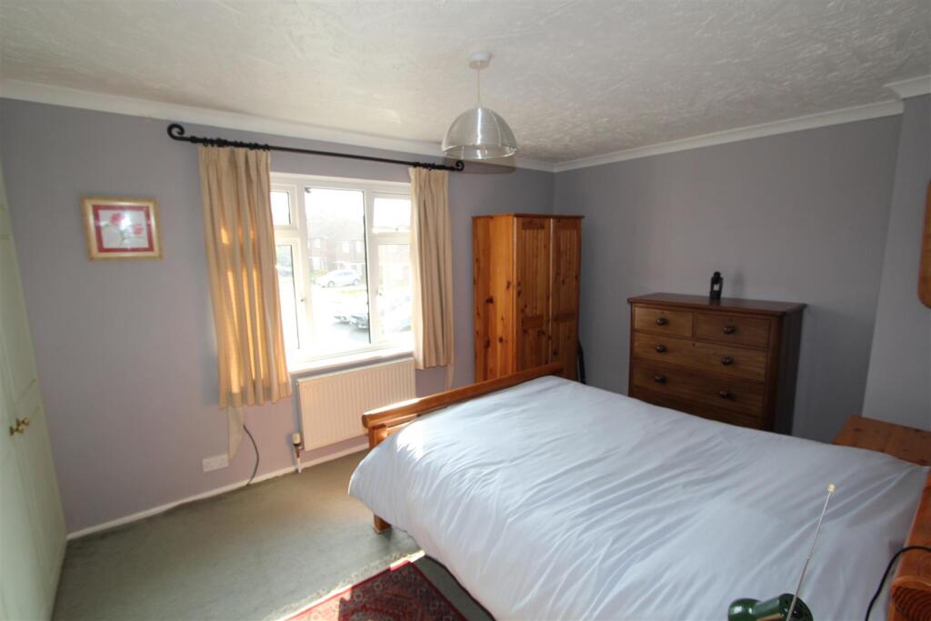 Burnett Square, Hertford photo 4