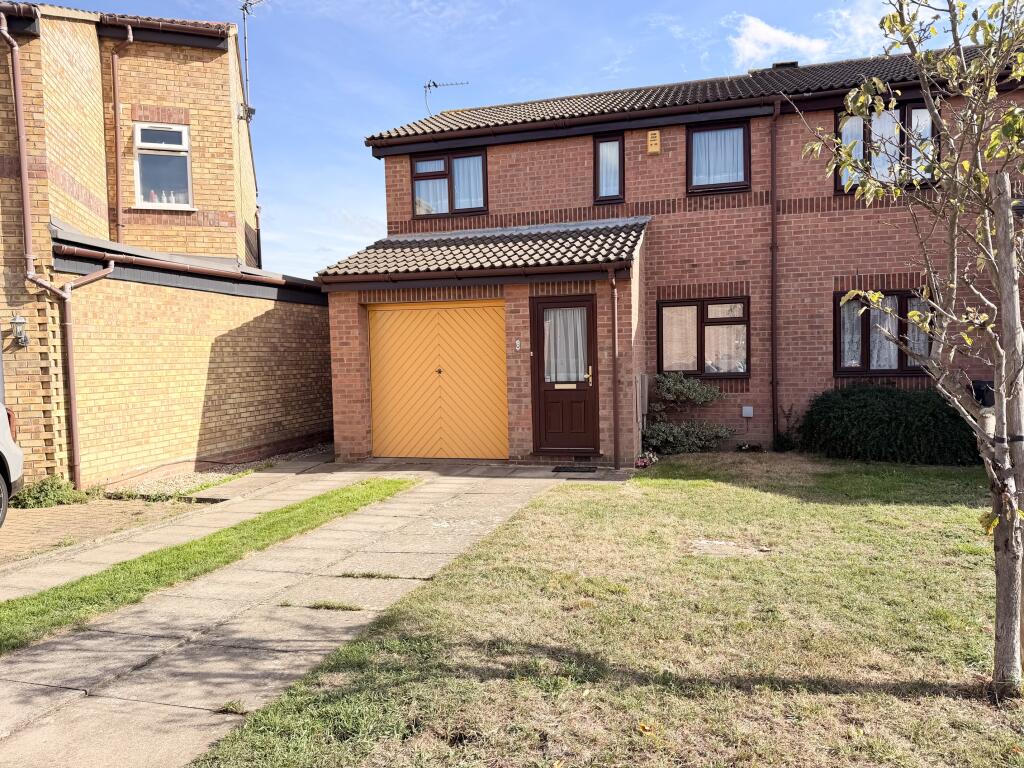 Main image of property: Blunden Close, Dagenham, Redbridge