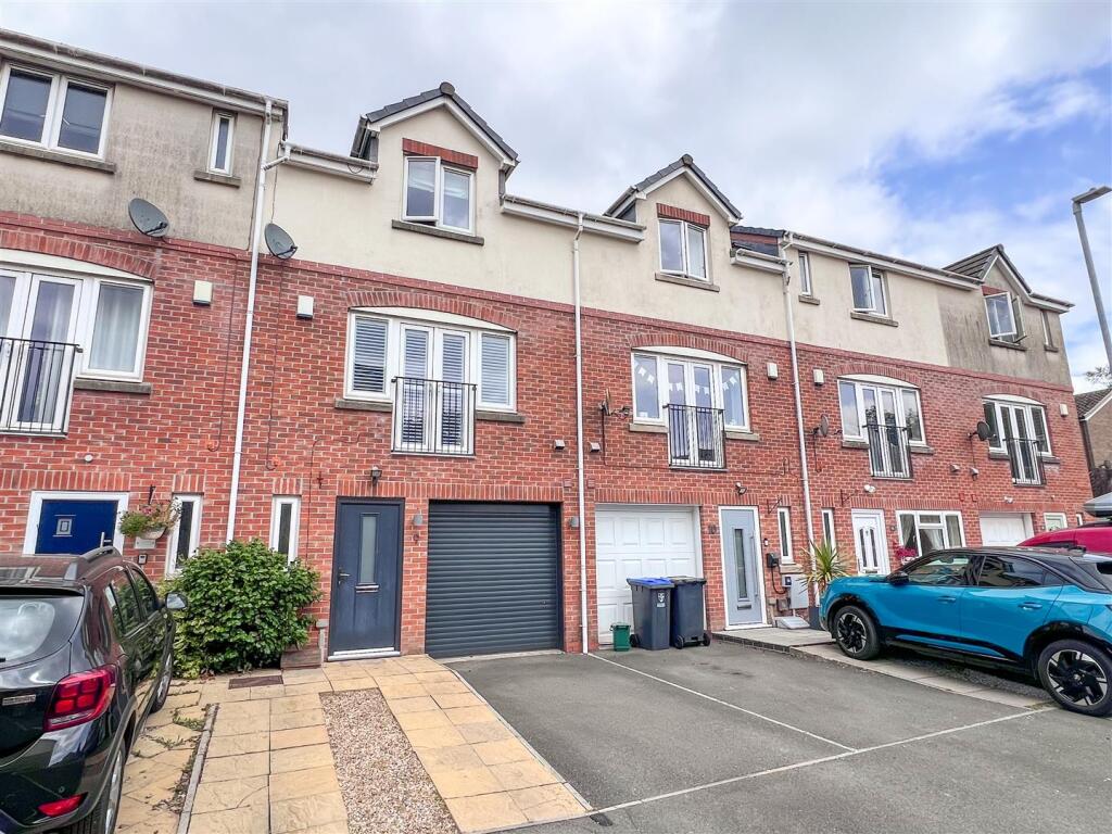 Main image of property: Lyndale Close, Leek, ST13 5AQ