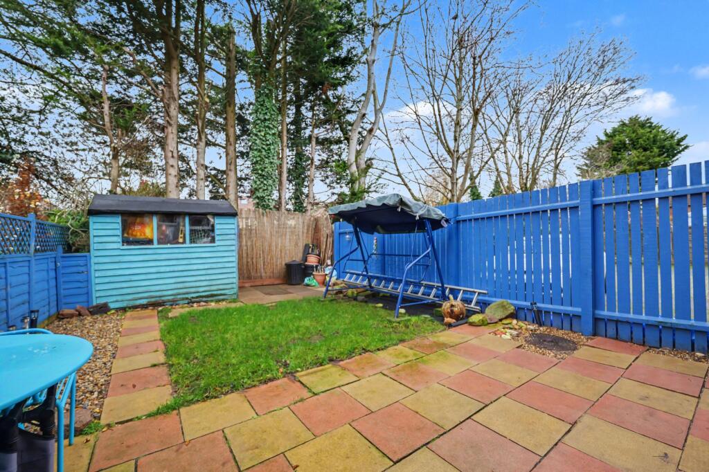 Pear Tree Gardens, Market Harborough, LE16 - View 4
