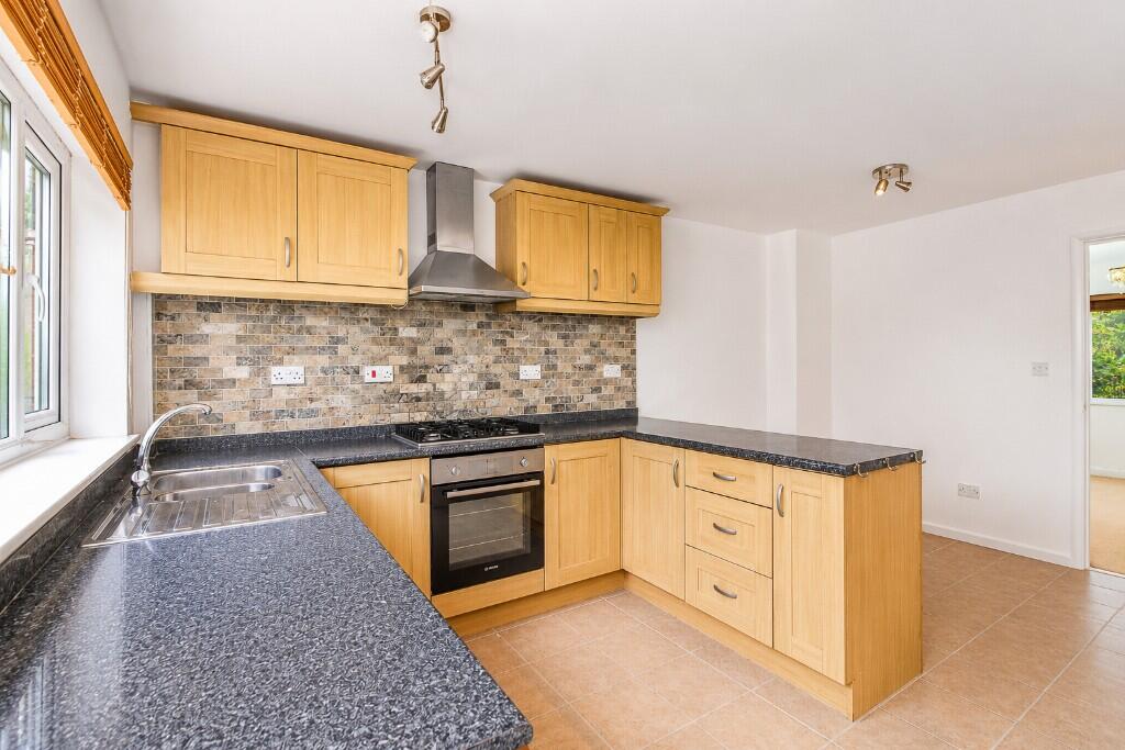 Main image of property: Cornwallis Close, MK43