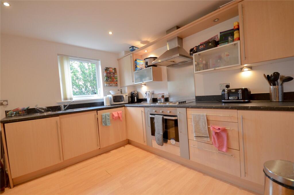 Elmira Way, Salford, Greater Manchester, M5 photo 4