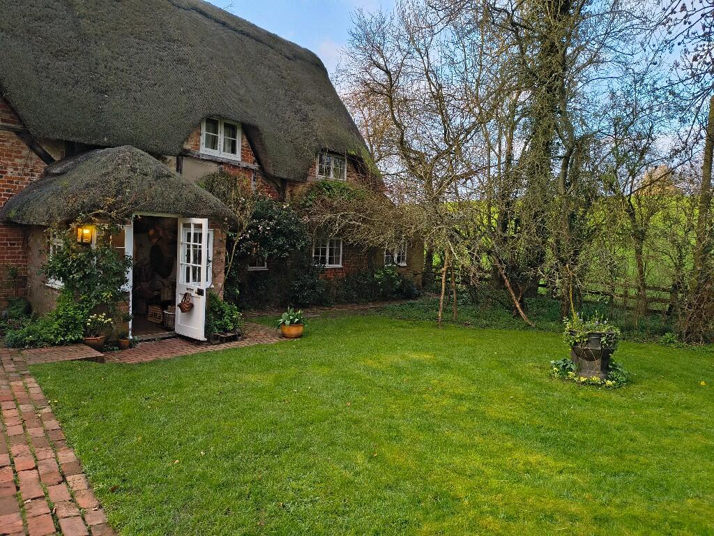 Main image of property: The Annexe,Lower Horsehall Hill,Chisbury,SN8 3HX