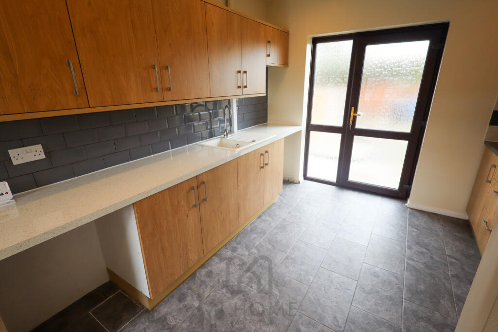House in Fylde, Kirkham - More